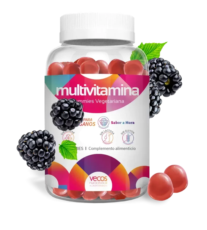 Bote Multivitamina Gummie con detalle de gummie y sabor mora